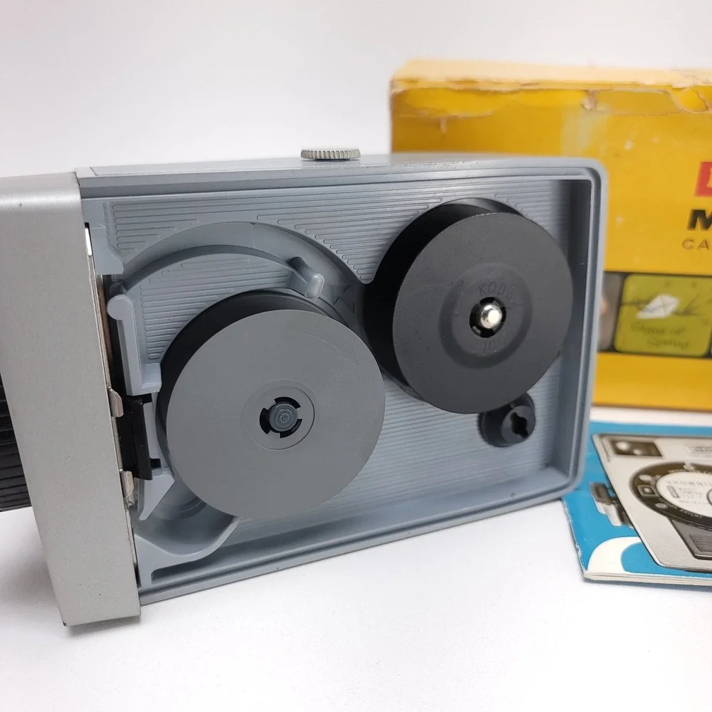 Vintage Kodak Brownie Movie Camera 8mm Film‎ Turret F/2.7 WORKING